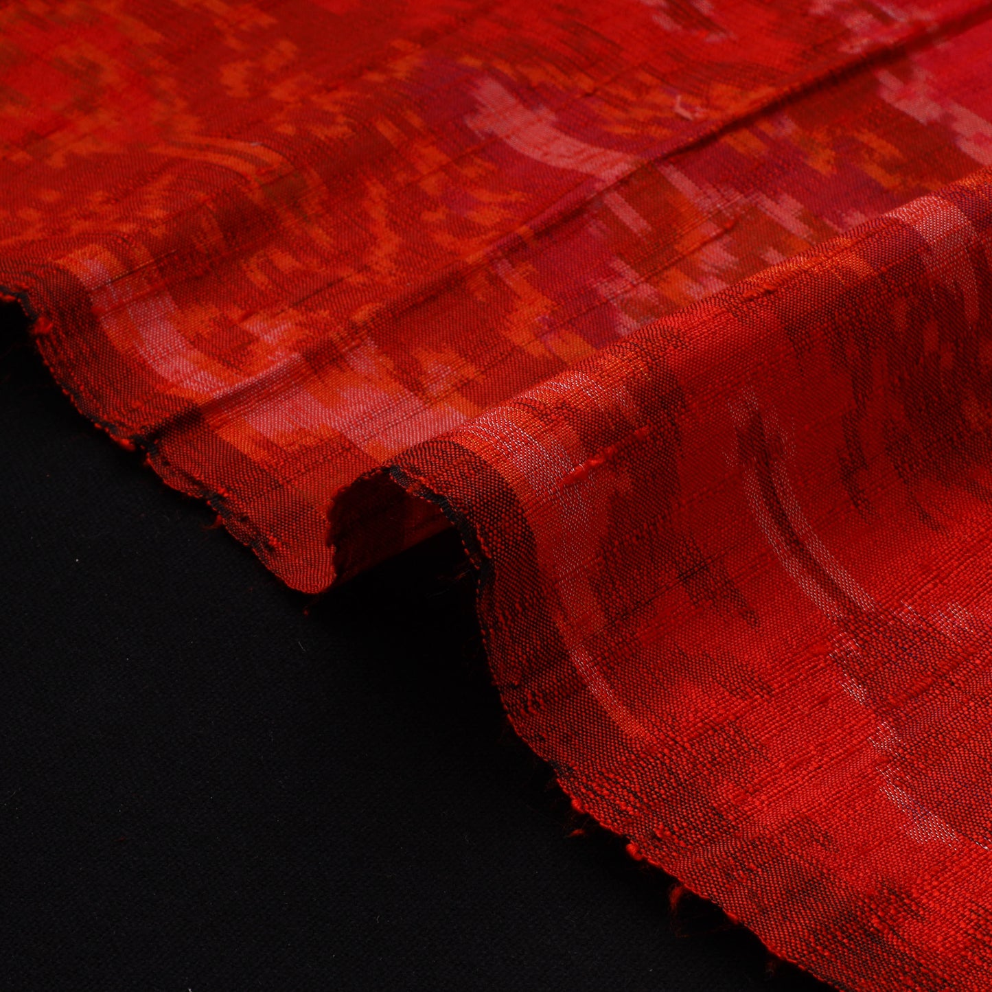 Handloom Raw Silk Pochampally Ikat Fabric 03