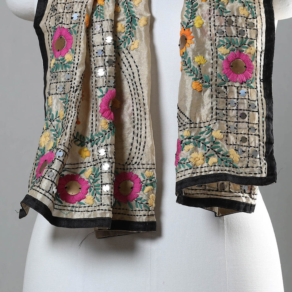 phulkari stole