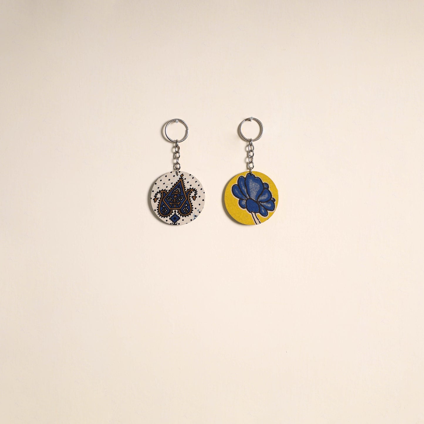 Multicolor - fabric-embellished wood keychain (set of 2) 04