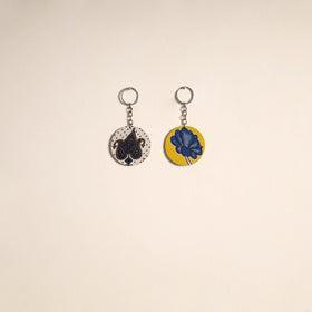 Multicolor - fabric-embellished wood keychain (set of 2) 04