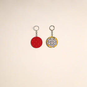 Multicolor - fabric-embellished wood keychain (set of 2) 09