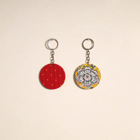 Multicolor - fabric-embellished wood keychain (set of 2) 09