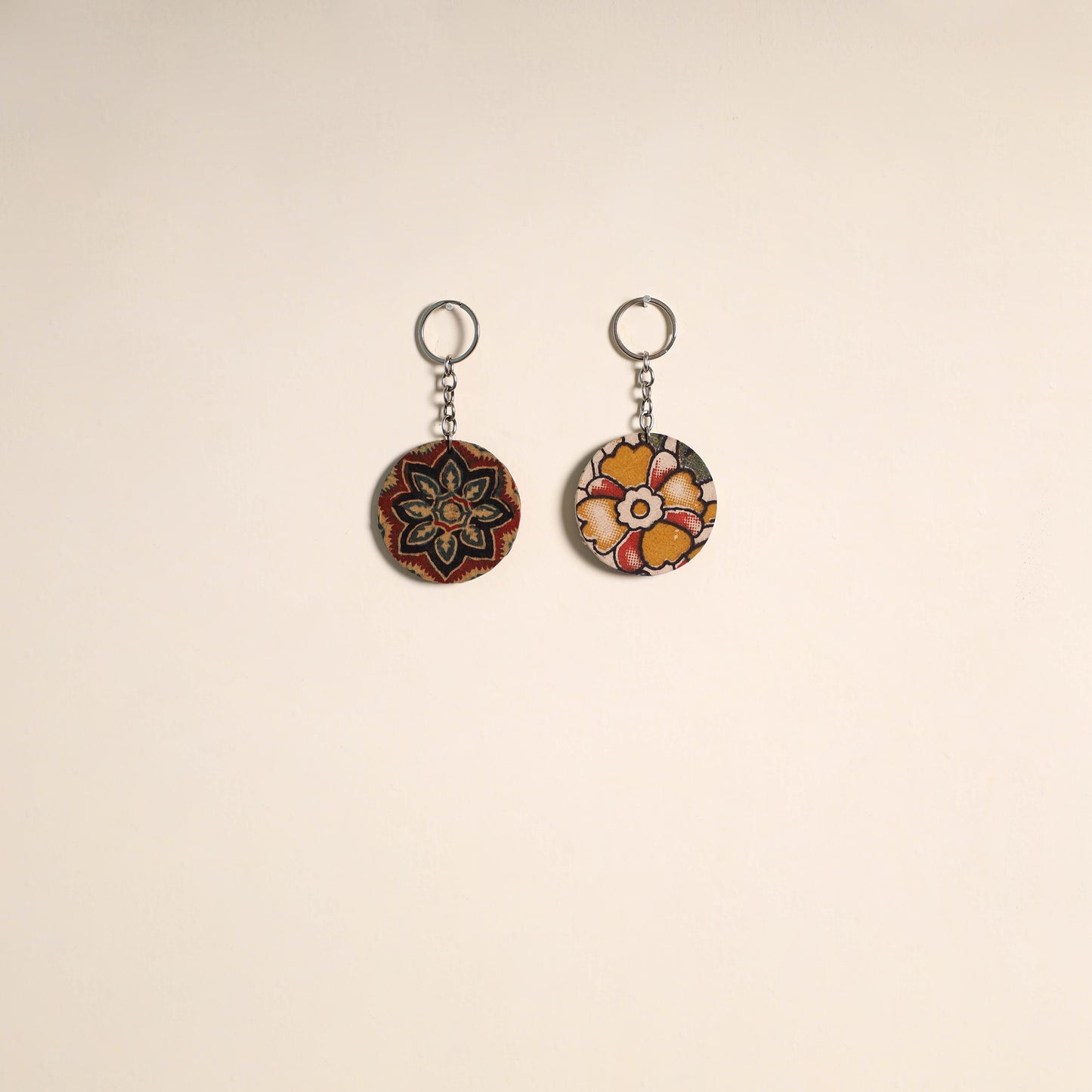 Multicolor - fabric-embellished wood keychain (set of 2) 10