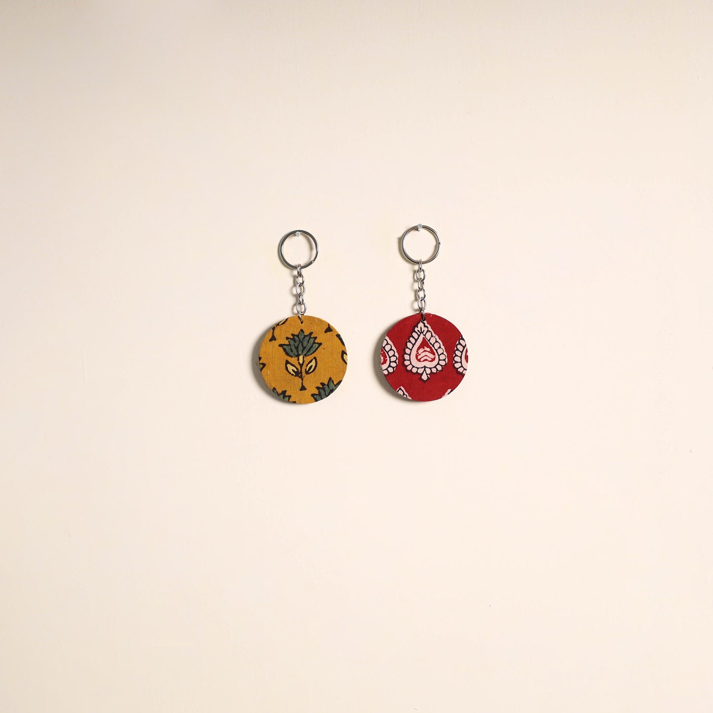 Multicolor - fabric-embellished wood keychain (set of 2) 18