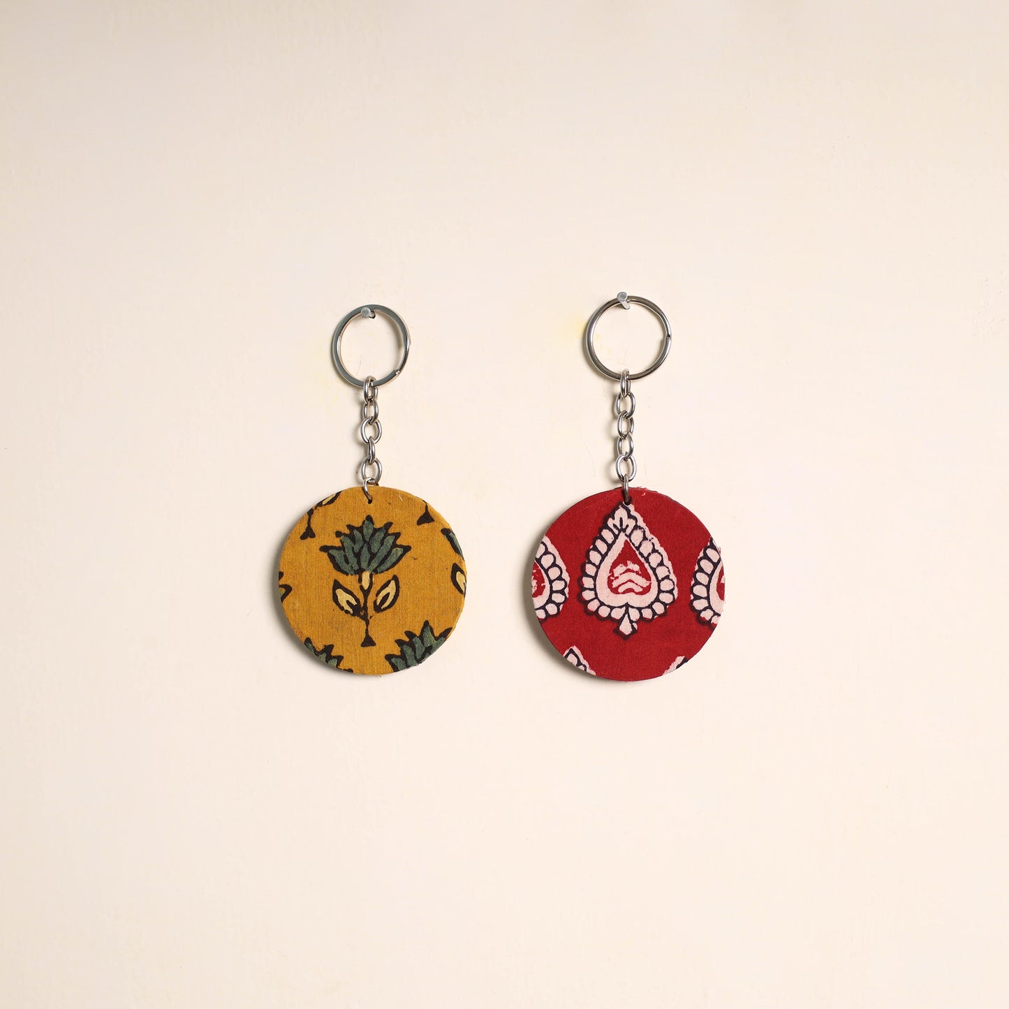 Multicolor - fabric-embellished wood keychain (set of 2) 18