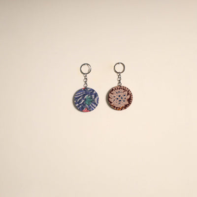 Multicolor - fabric-embellished wood keychain (set of 2) 28