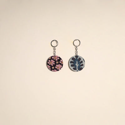 Multicolor - fabric-embellished wood keychain (set of 2) 36