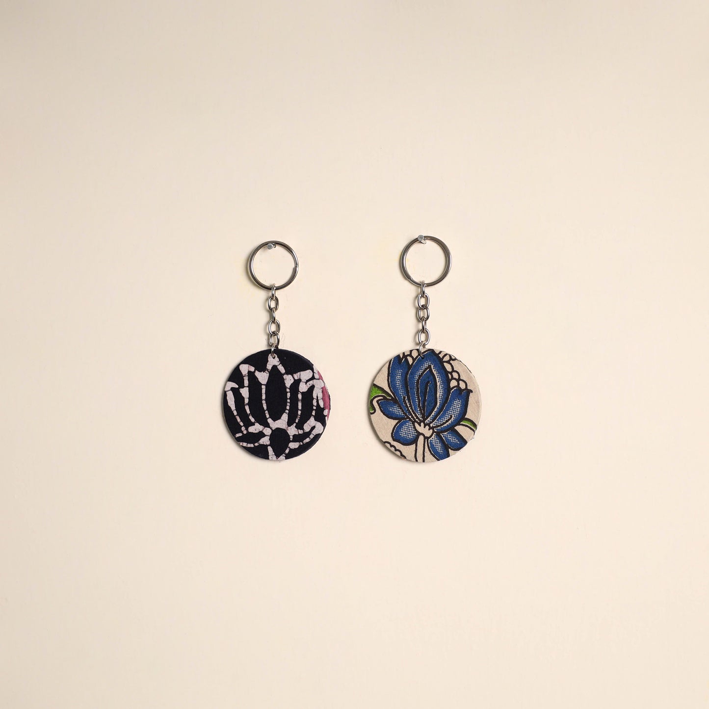 Multicolor - fabric-embellished wood keychain (set of 2) 44