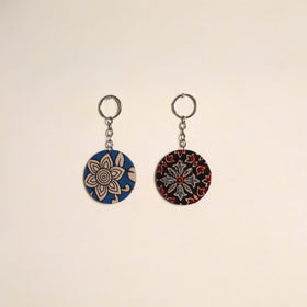 Multicolor - fabric-embellished wood keychain (set of 2) 50