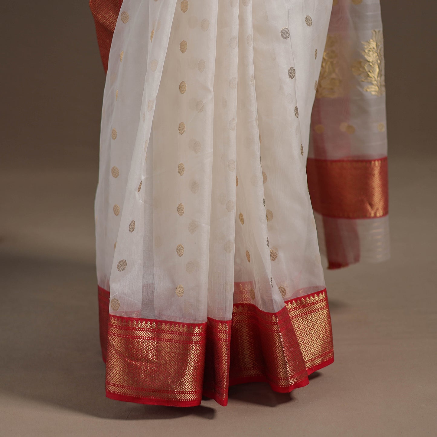 White - Durga Pooja Special - Traditional Handloom Chanderi Silk Saree 04