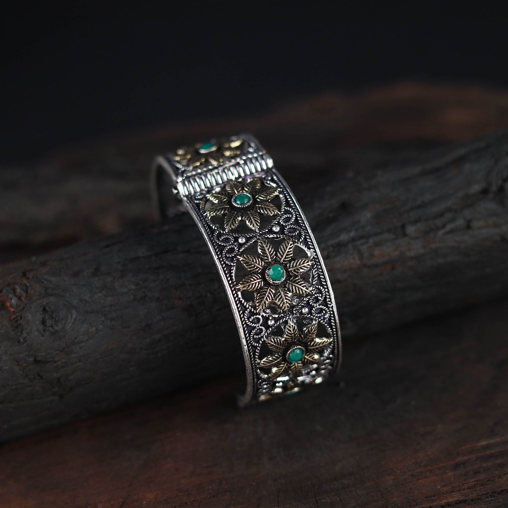 Handcrafted German Silver Bracelet / Kada