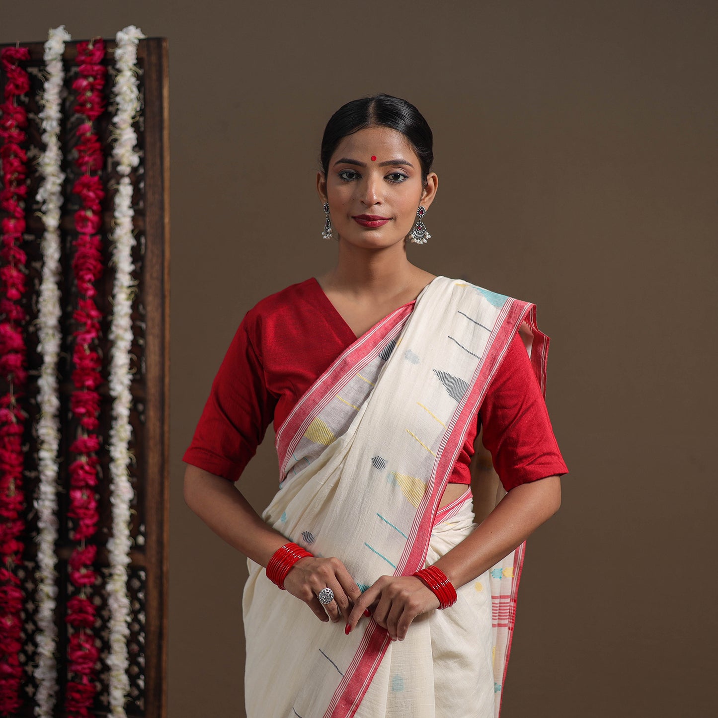 White - Durga Pooja Special - Handloom Cotton Burdwan Jamdani Saree 04