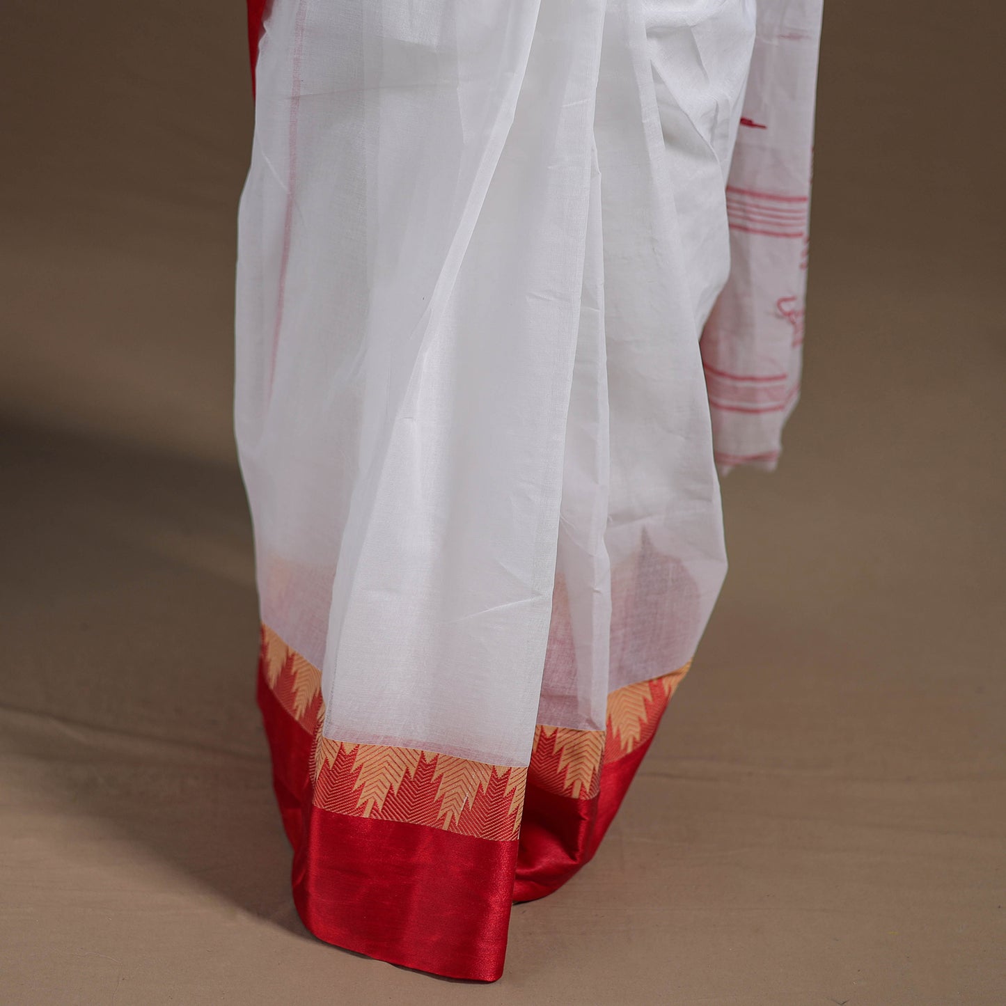 White - Durga Pooja Special - Handloom Cotton Phulia Jamdani Saree 06