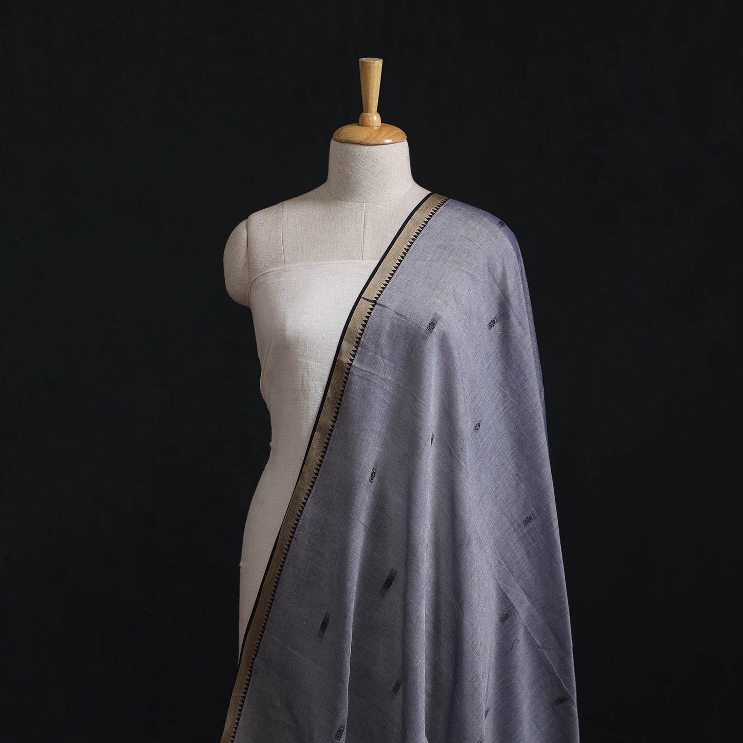 Dharwad Mercerised Cotton Thread Buta Fabric 08