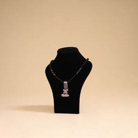 Black - handmade beadwork pendant necklace 07 - handcrafted