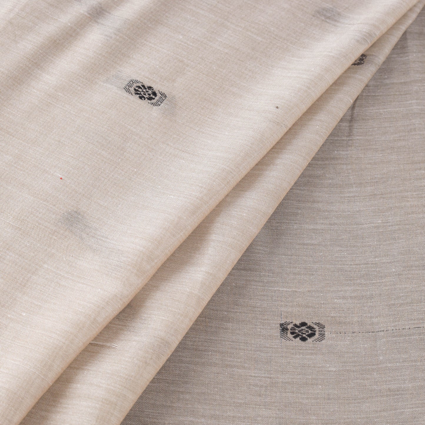 Dharwad Mercerised Cotton Thread Buta Fabric 24