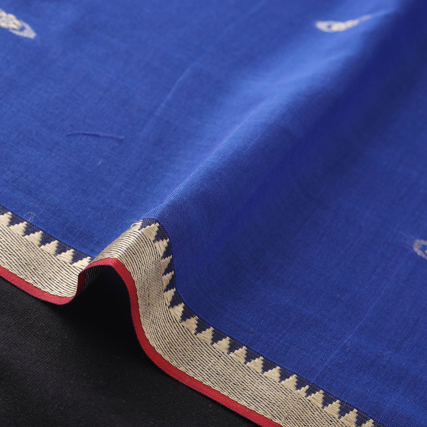 Dharwad Mercerised Cotton Thread Buta Fabric 18