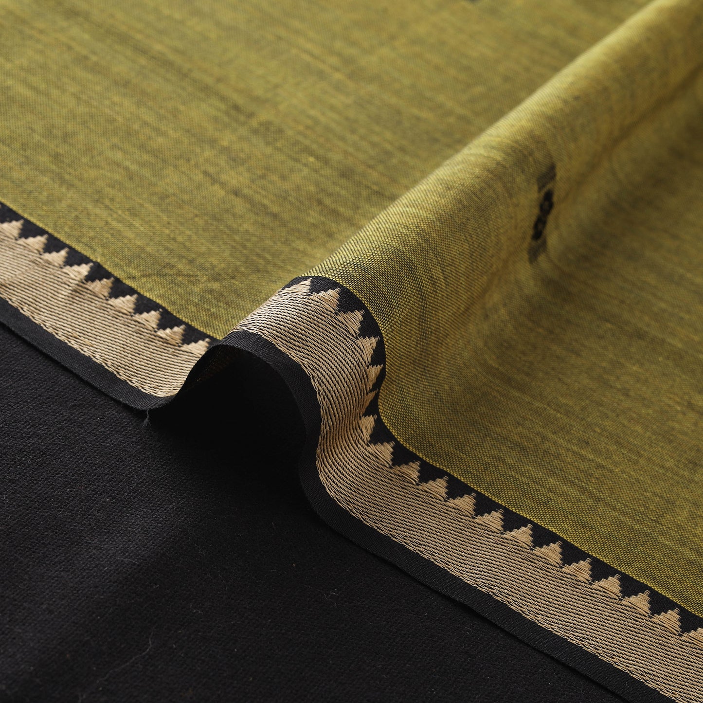 Dharwad Mercerised Cotton Thread Buta Fabric 13