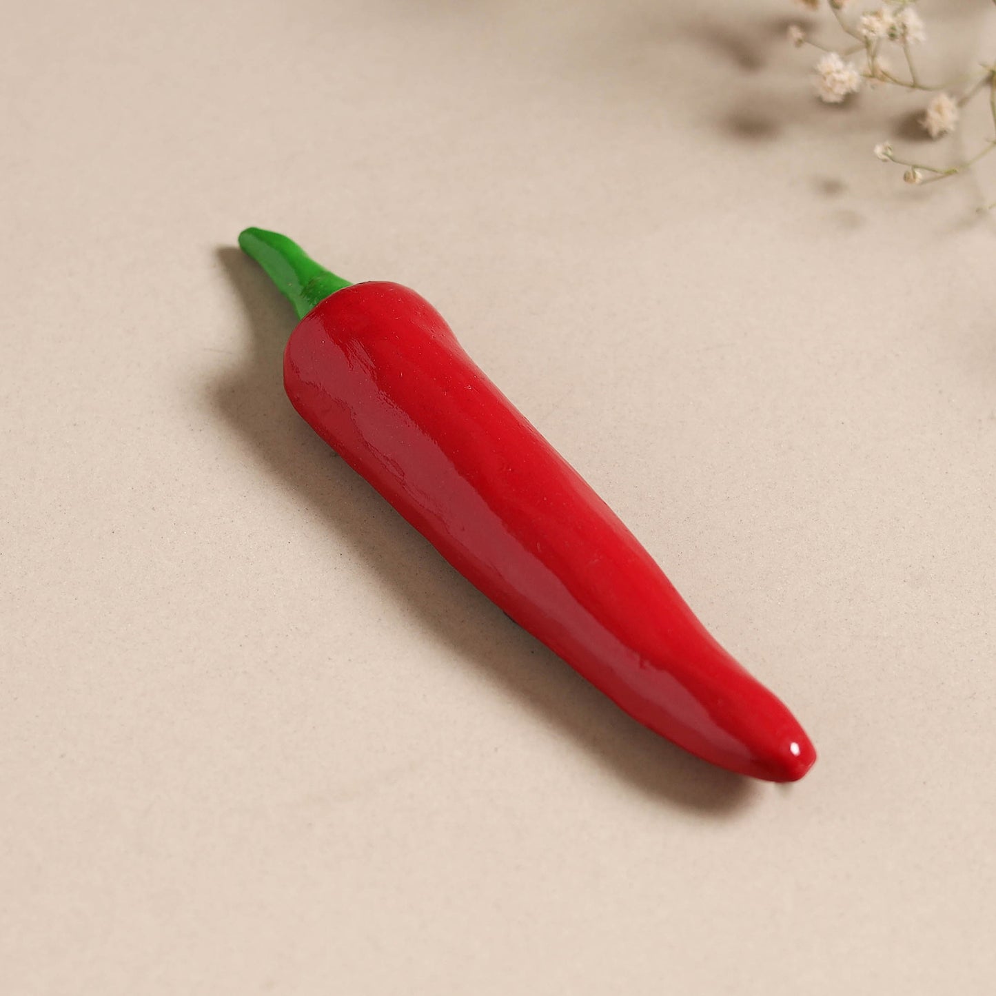 Red chilli - handpainted terracotta magnet 03 - handcrafted