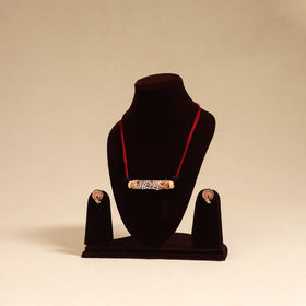 Red - handmade fabart shell necklace set 28 - handcrafted