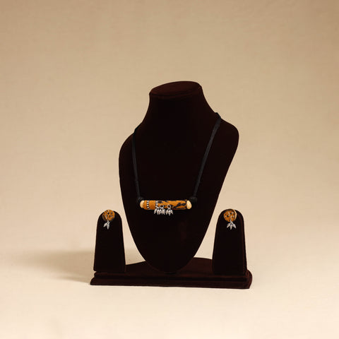 Black - handmade fabart shell necklace set 29 - handcrafted