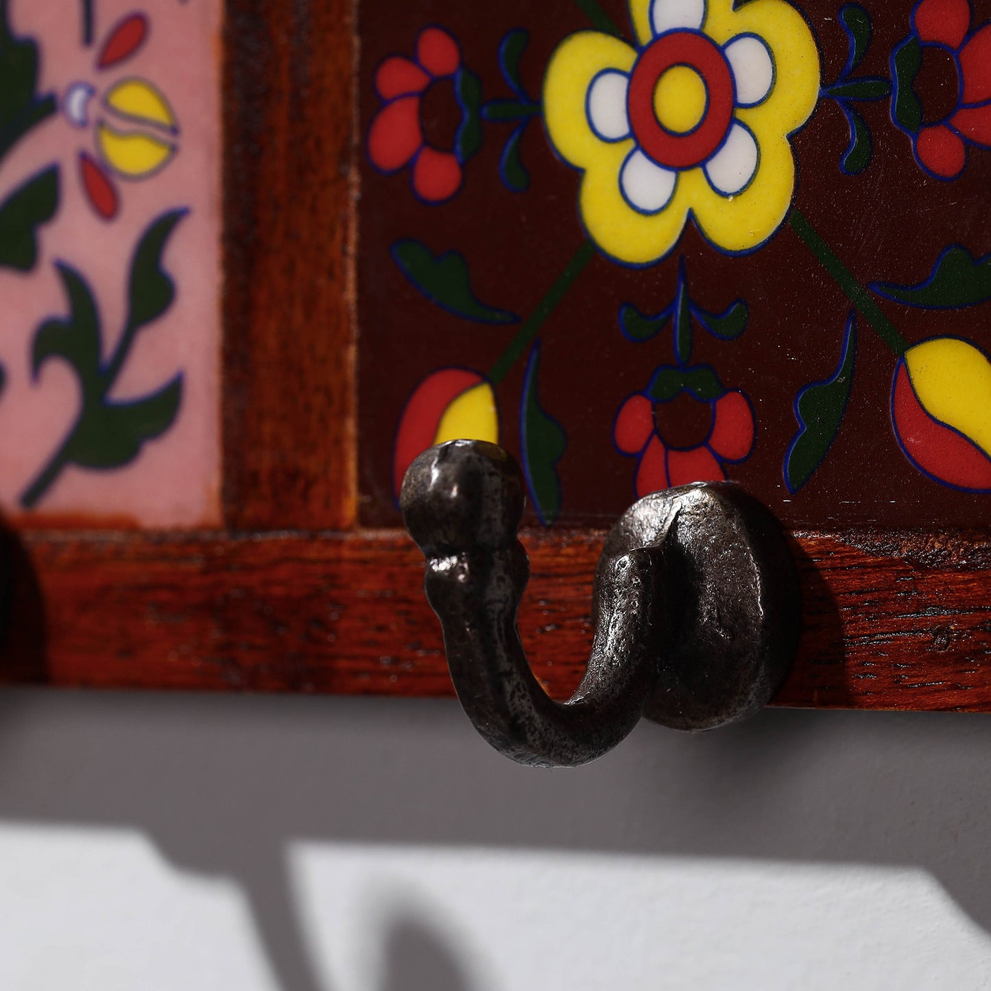 ceramic hook hanger