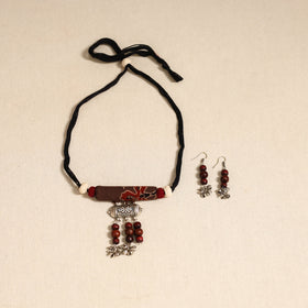 Black - handmade fabart shell necklace set 30 - handcrafted