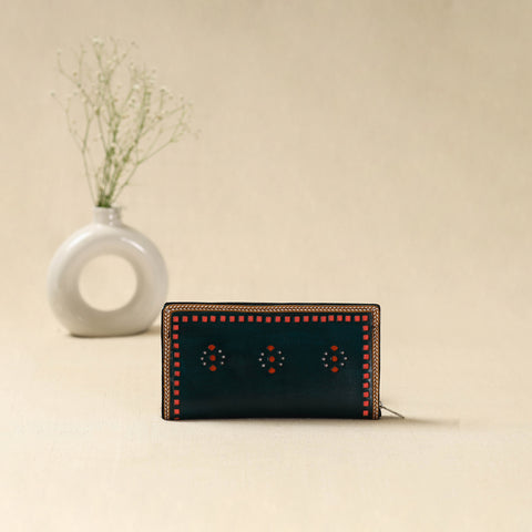 Handcrafted Kutch Leather Clutch / Wallet 43