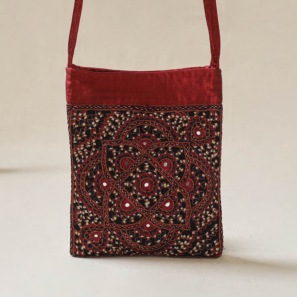 Kutch Neran Hand Embroidered Sling Bag 01