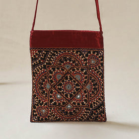 Kutch Neran Hand Embroidered Sling Bag 02