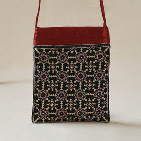 Kutch Neran Hand Embroidered Sling Bag 05