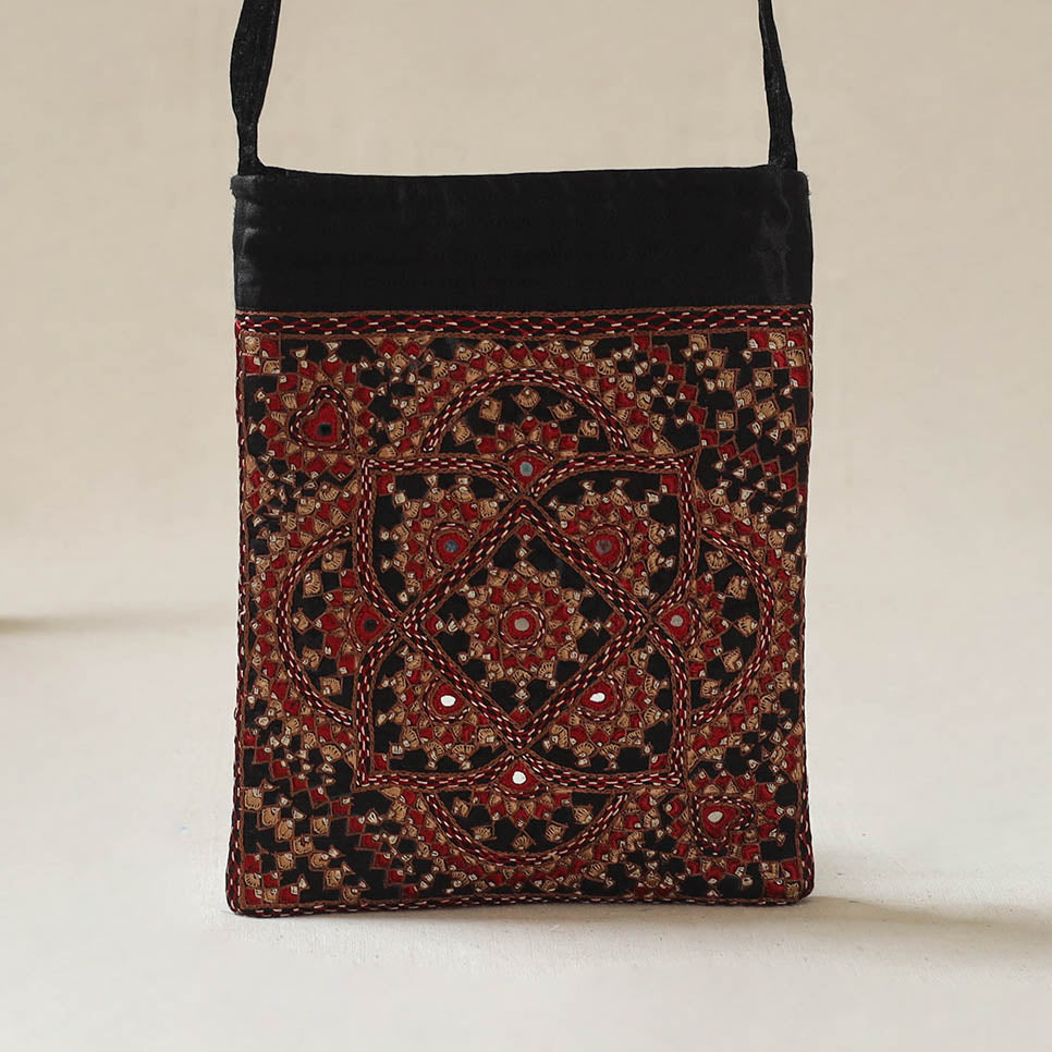Kutch Neran Hand Embroidered Sling Bag 06