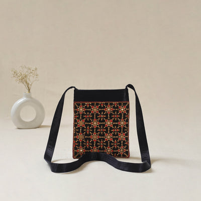 Kutch Neran Hand Embroidered Sling Bag 12