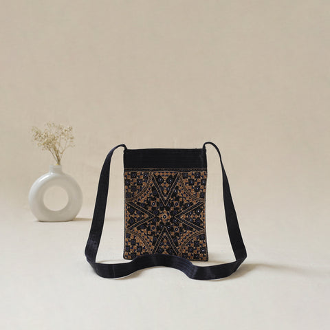 Kutch Neran Hand Embroidered Sling Bag 15