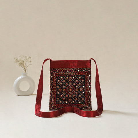 Kutch Neran Hand Embroidered Sling Bag 16