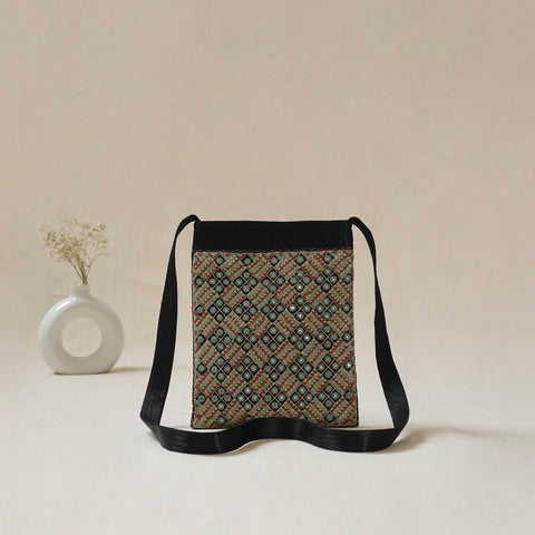 Kutch Neran Hand Embroidered Sling Bag 19