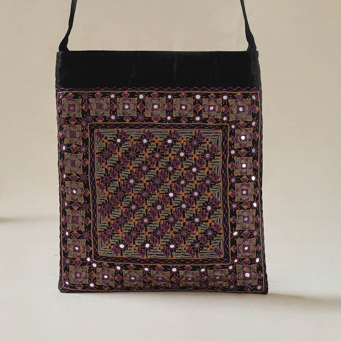 Kutch Neran Kharek Hand Embroidered Sling Bag 24