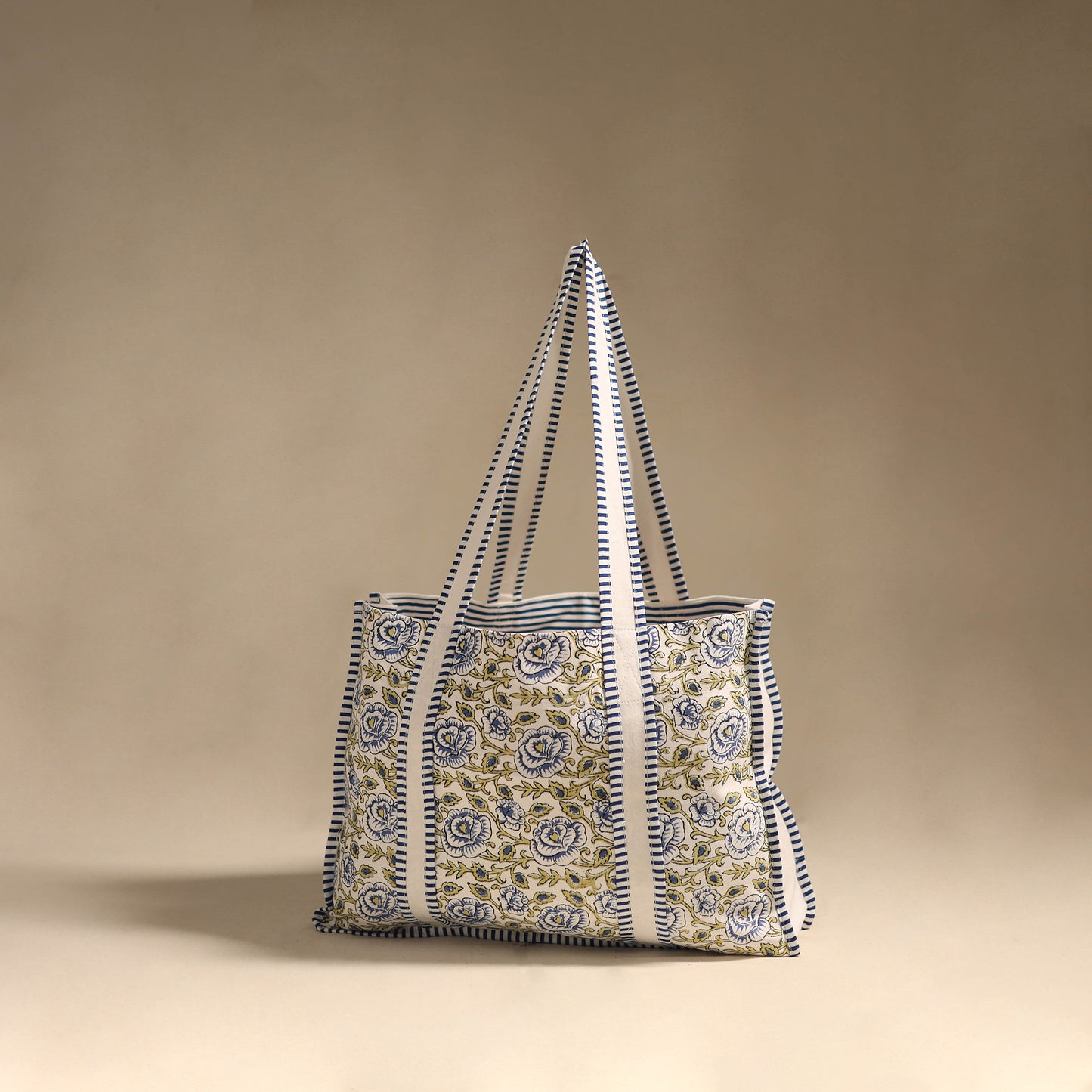 Blue - floral hand tote bag 06 - handcrafted