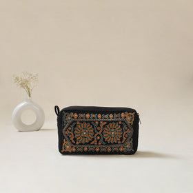 Kutch Sindhi Memon Hand Embroidered Travel Pouch 25