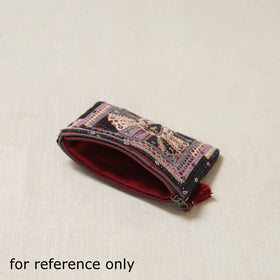 Kutch Dhebariya Qatab Hand Embroidered Coin Pouch 85