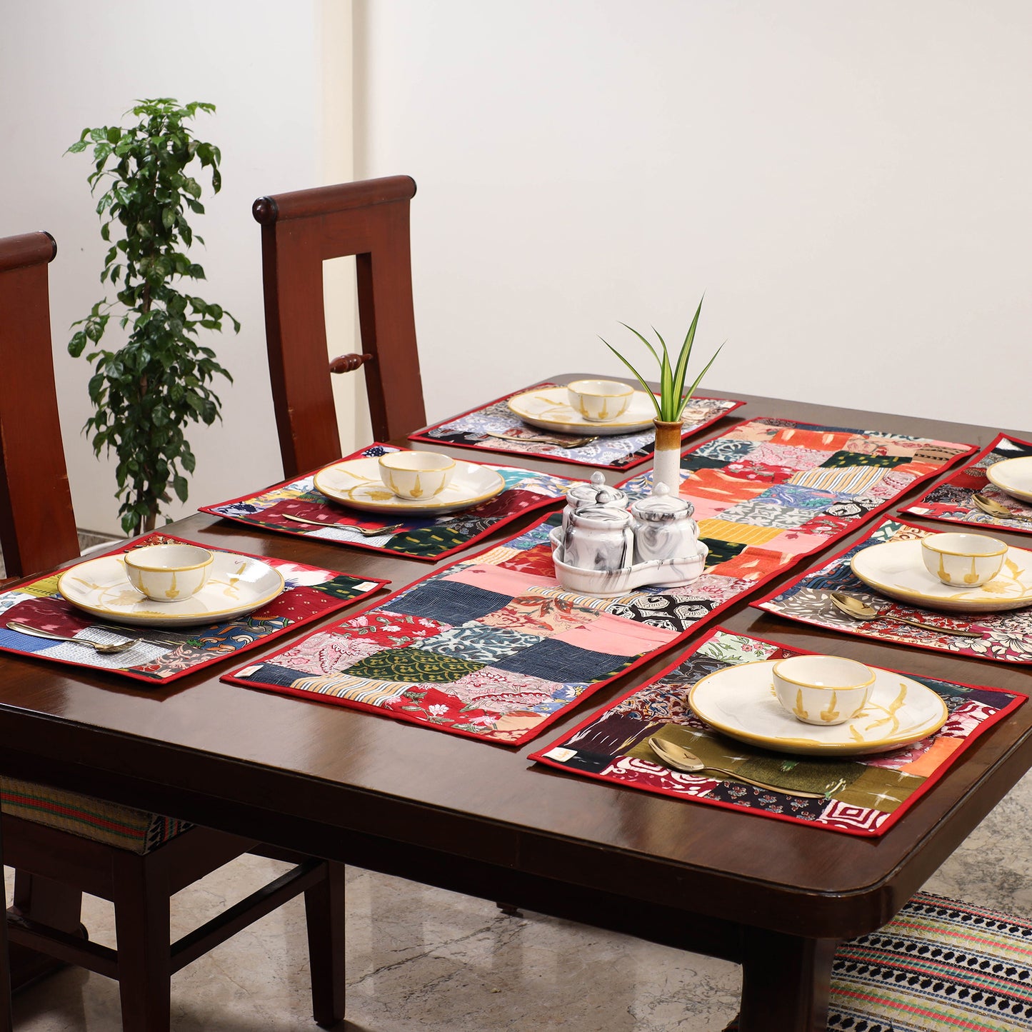 Multicolor - handcrafted cotton fusion table runner set