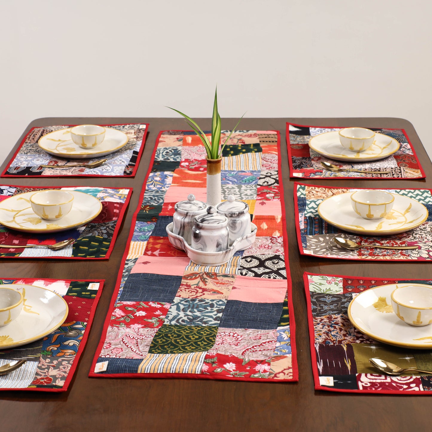 Multicolor - handcrafted cotton fusion table runner set