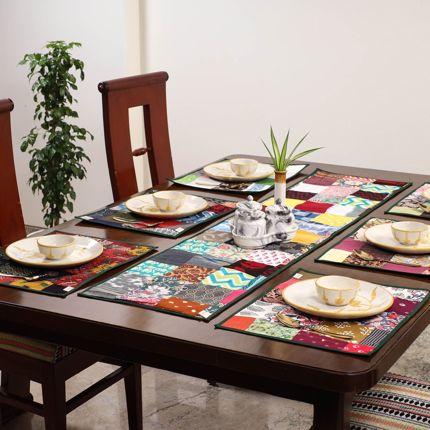 Multicolor - handcrafted cotton fusion table runner set