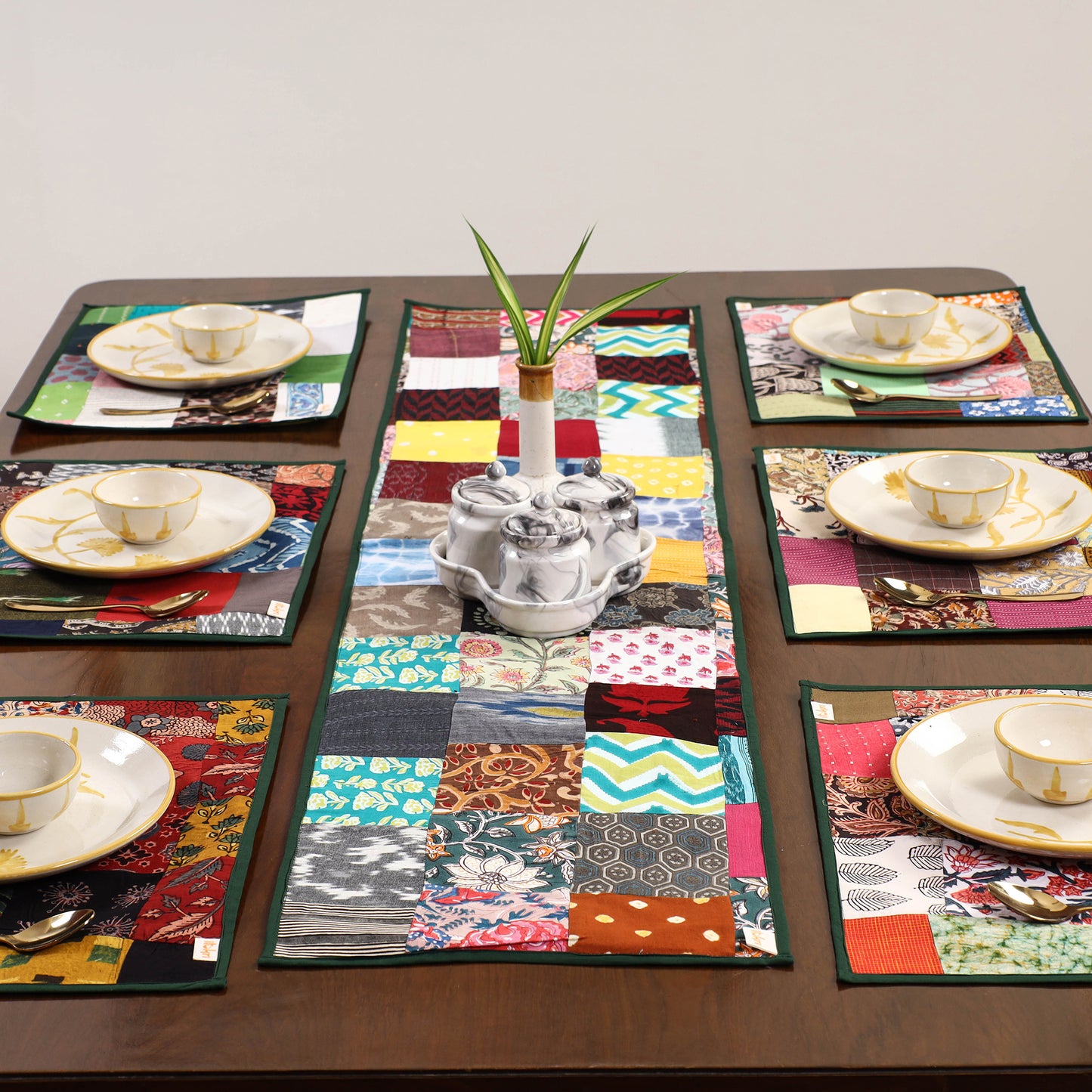 Multicolor - handcrafted cotton fusion table runner set