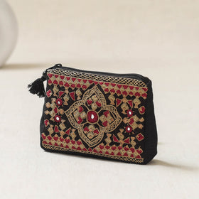 Kutch Neran Hand Embroidered Coin Pouch 73
