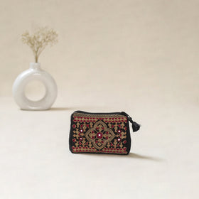 Kutch Neran Hand Embroidered Coin Pouch 73