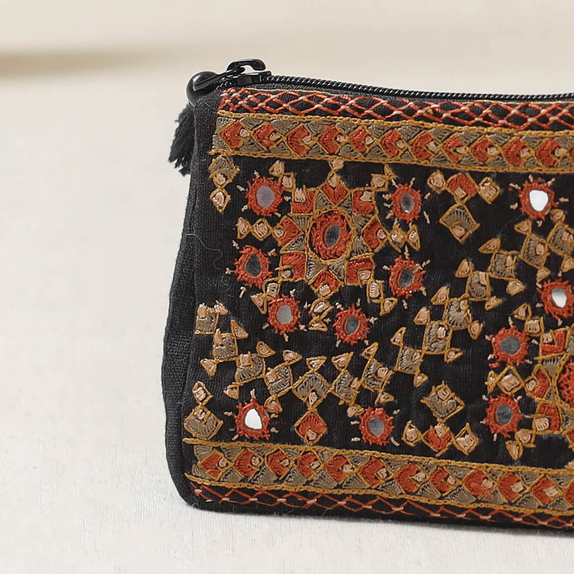Kutch Neran Hand Embroidered Coin Pouch 74