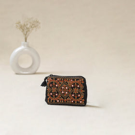 Kutch Neran Hand Embroidered Coin Pouch 75