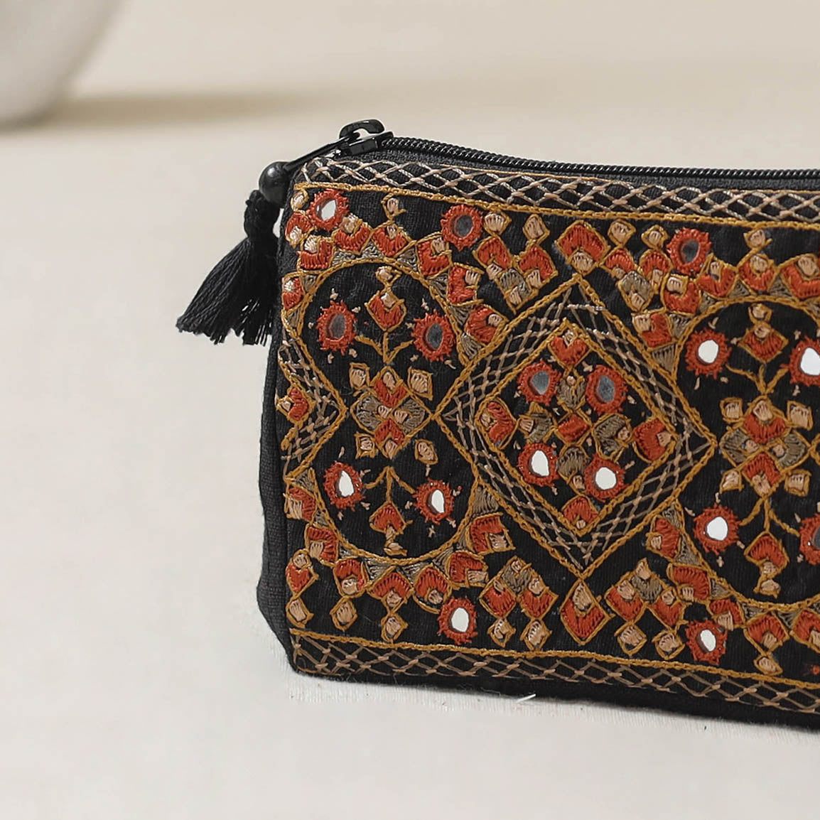 Kutch Neran Hand Embroidered Coin Pouch 75
