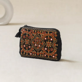Kutch Neran Hand Embroidered Coin Pouch 75